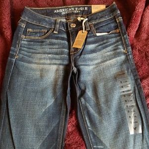 Women's brand new American eagle jeans